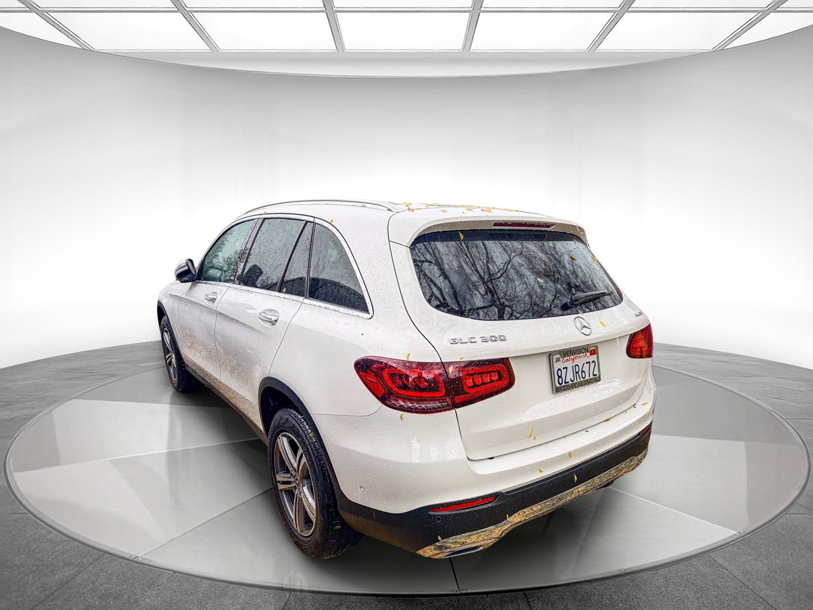Used 2022 Mercedes-Benz GLC 300 4MATIC image 2