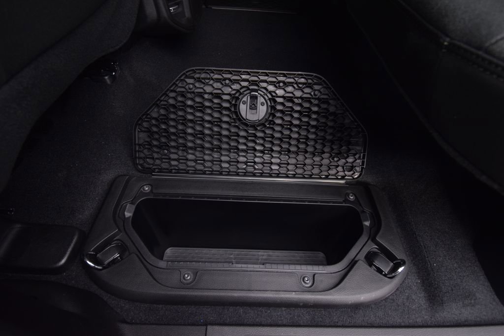 New 2026 RAM 1500 4x4 Crew Cab image 37