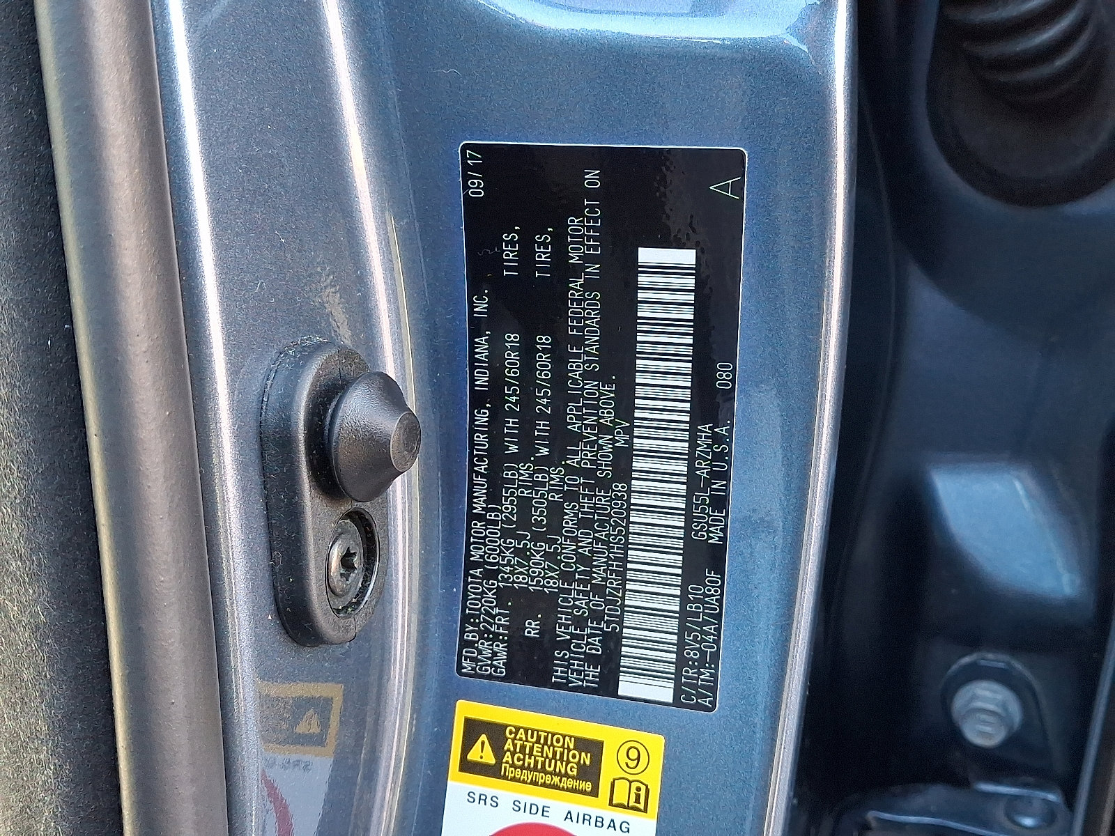 Used 2017 Toyota Highlander XLE image 20