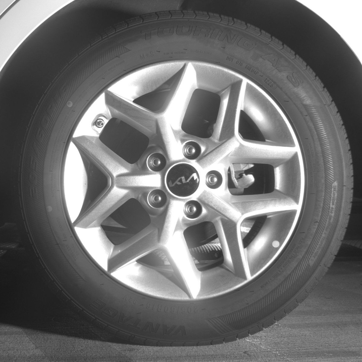 Used 2025 Kia Soul LX w/ LX Technology Package FWD image 14