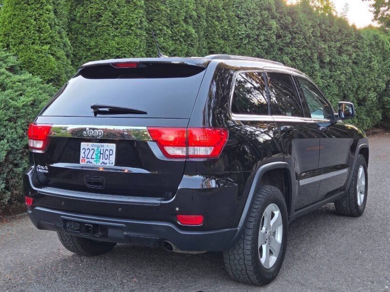 Used 2012 Jeep Grand Cherokee Laredo AWD/4WD image 1