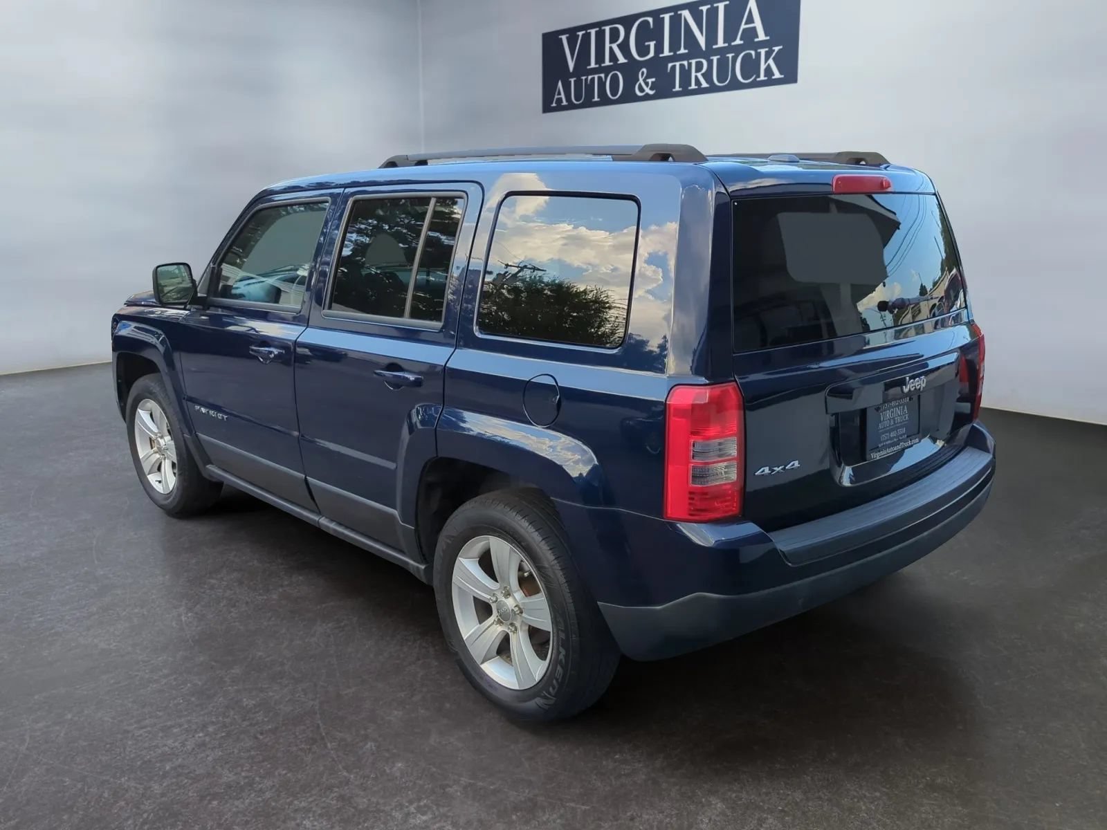 Used 2016 Jeep Patriot Sport w/ Power Value Group AWD/4WD image 9