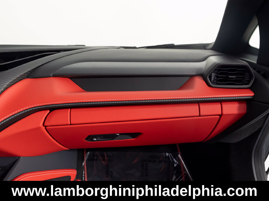Used 2026 Lamborghini Revuelto AWD/4WD image 40