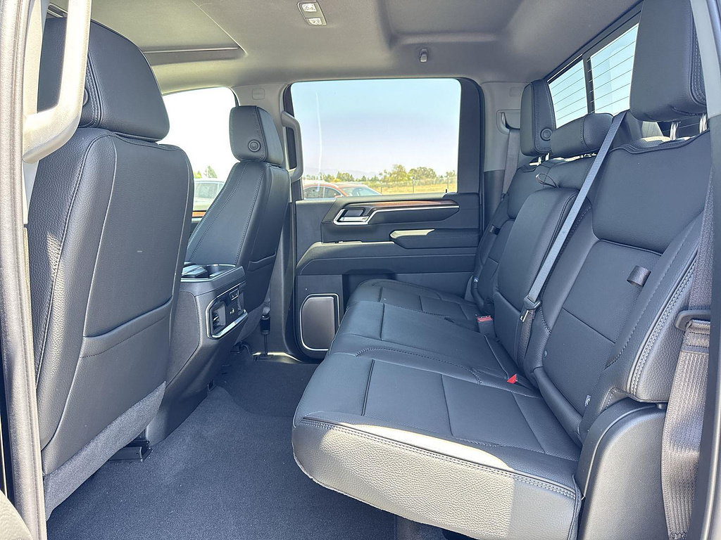 New 2026 GMC Sierra 2500 Denali w/ Denali Reserve Package AWD/4WD image 25