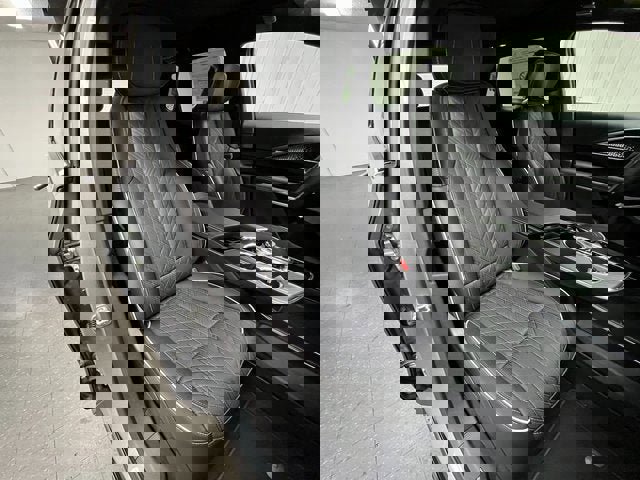 New 2026 Cadillac Lyriq V w/ Exterior Carbon Fiber Package image 18