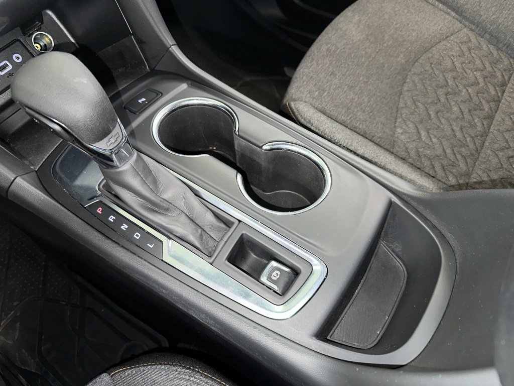 Certified 2024 Chevrolet Equinox LT w/ LPO, Floor Liner Package image 14