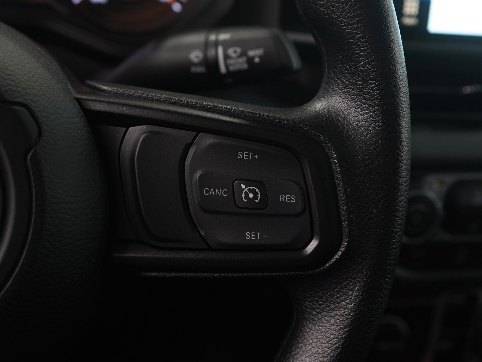 Used 2025 Jeep Gladiator Sport image 19