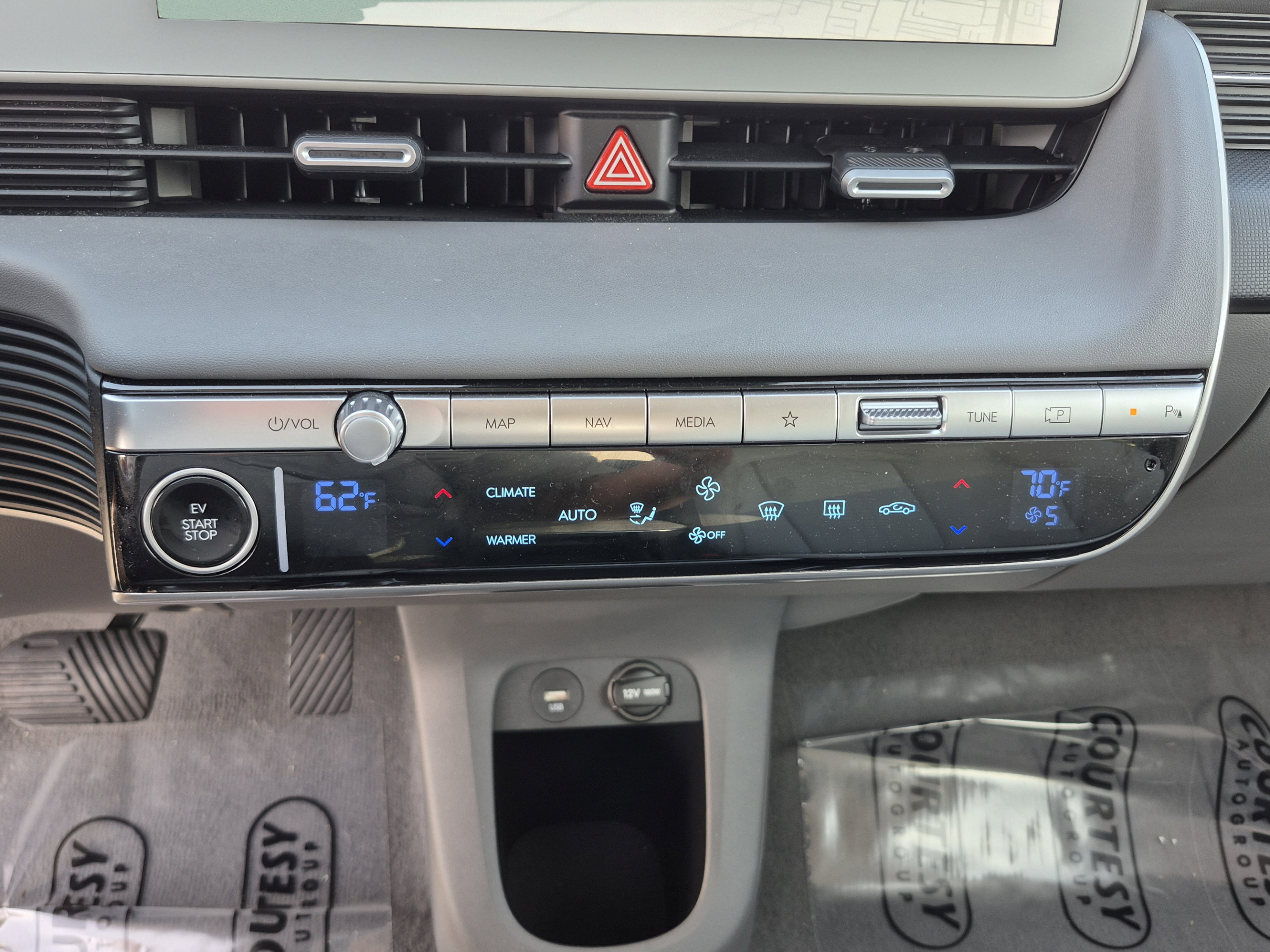 Certified 2024 Hyundai Ioniq 5 Limited RWD image 26