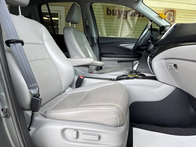 Used 2017 Honda Ridgeline RTL-T image 23