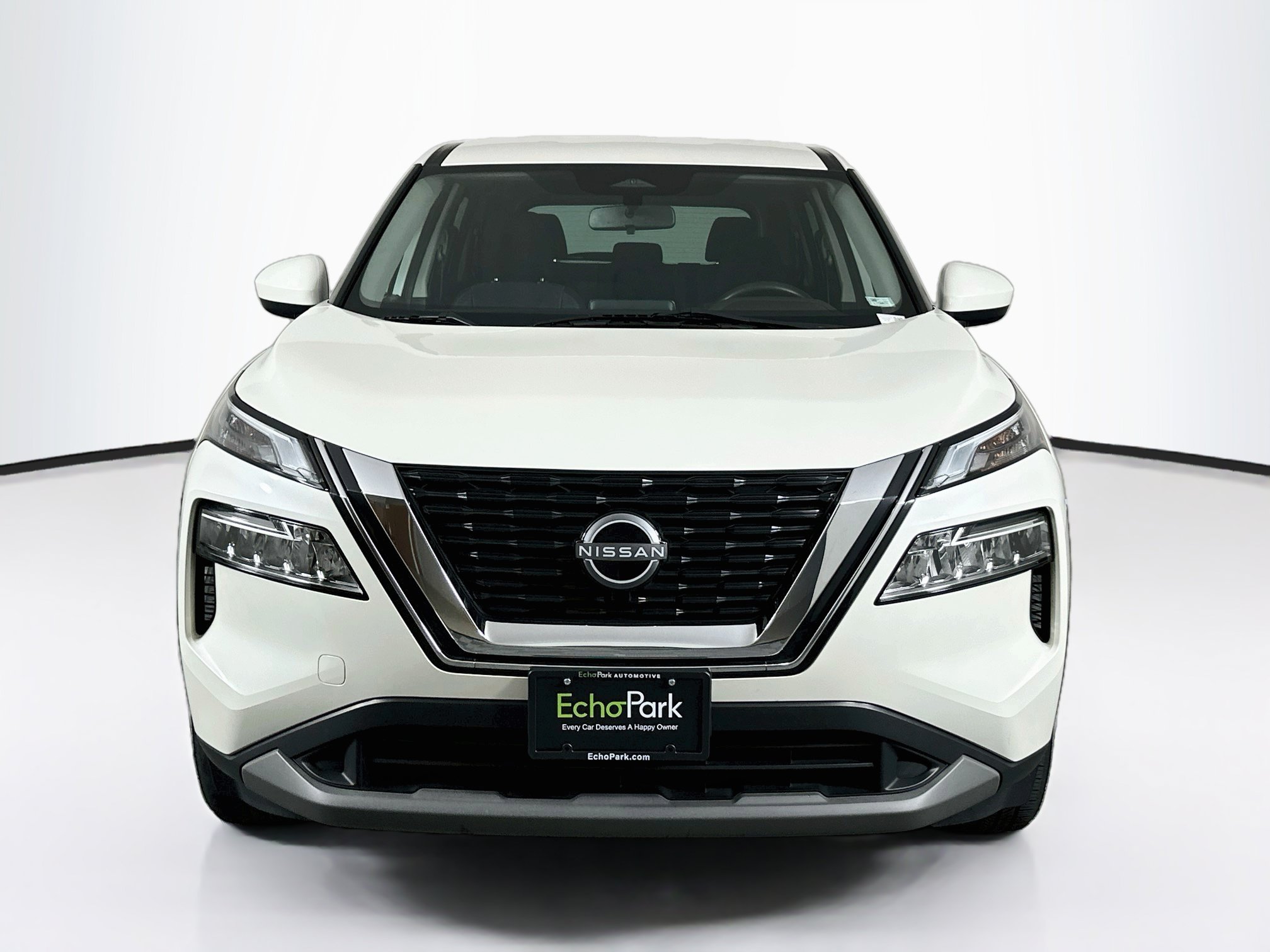 Used 2023 Nissan Rogue SV FWD image 2
