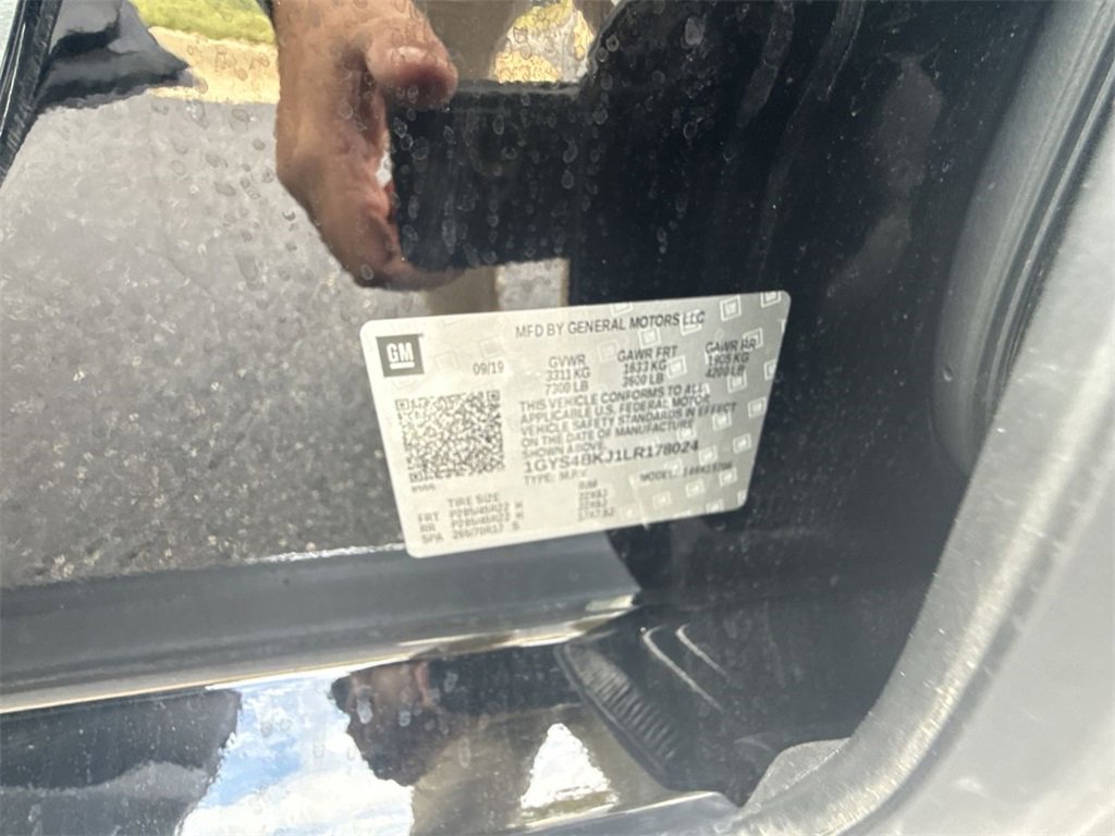 Certified 2020 Cadillac Escalade Luxury w/ Escalade Sport Edition image 34