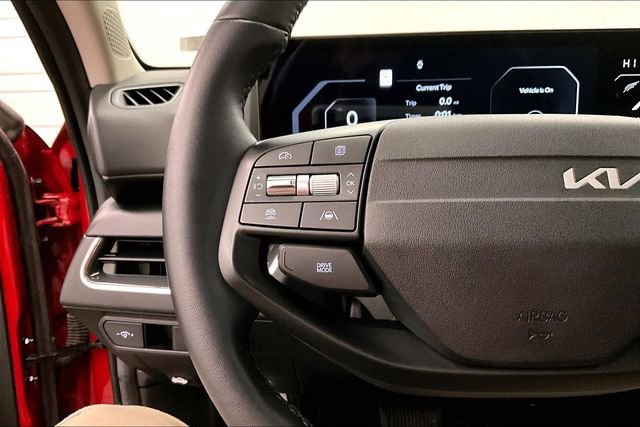 Used 2025 Kia K4 EX image 26