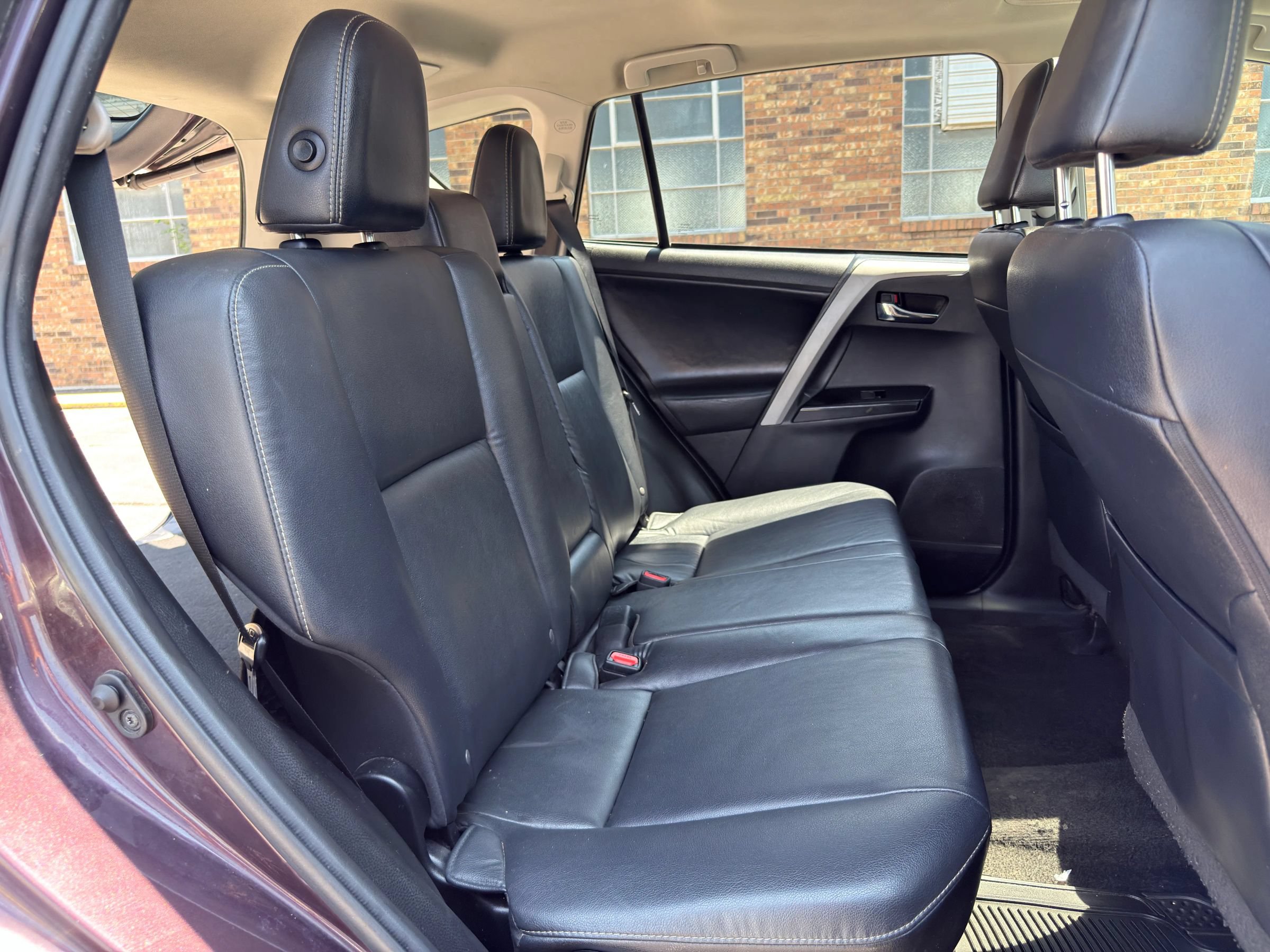 Used 2017 Toyota RAV4 Limited FWD image 18
