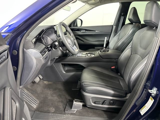 Used 2023 INFINITI QX60 Pure image 11