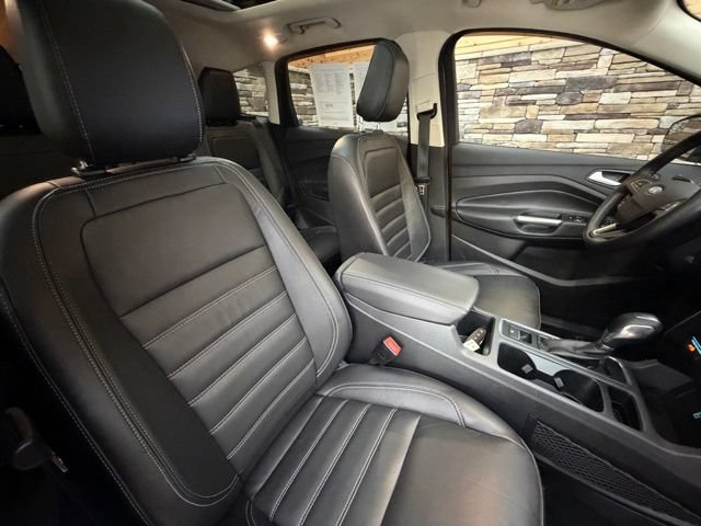 Used 2018 Ford Escape Titanium AWD/4WD image 17