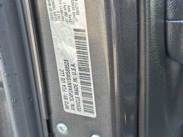 Used 2025 Jeep Wrangler Sport AWD/4WD image 10