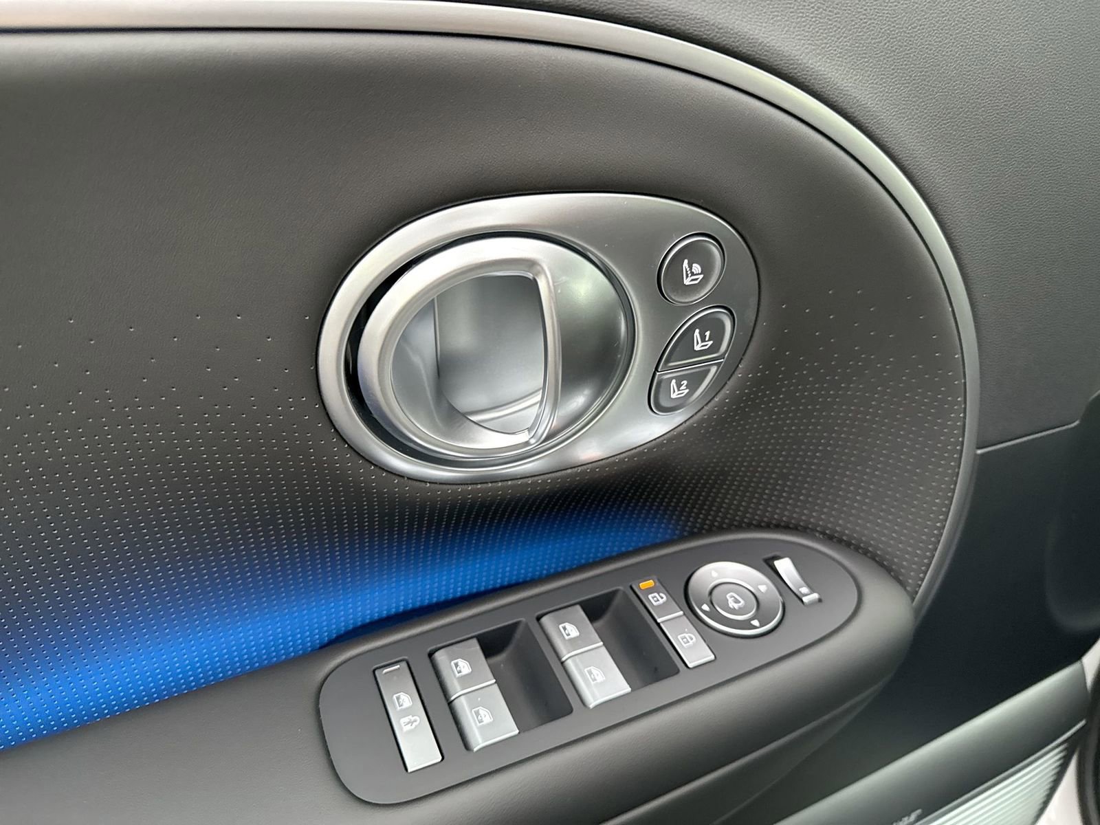 New 2026 Hyundai Ioniq 9 Calligraphy image 15