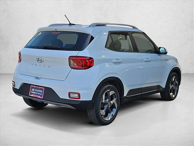 Certified 2025 Hyundai Venue SEL FWD image 5