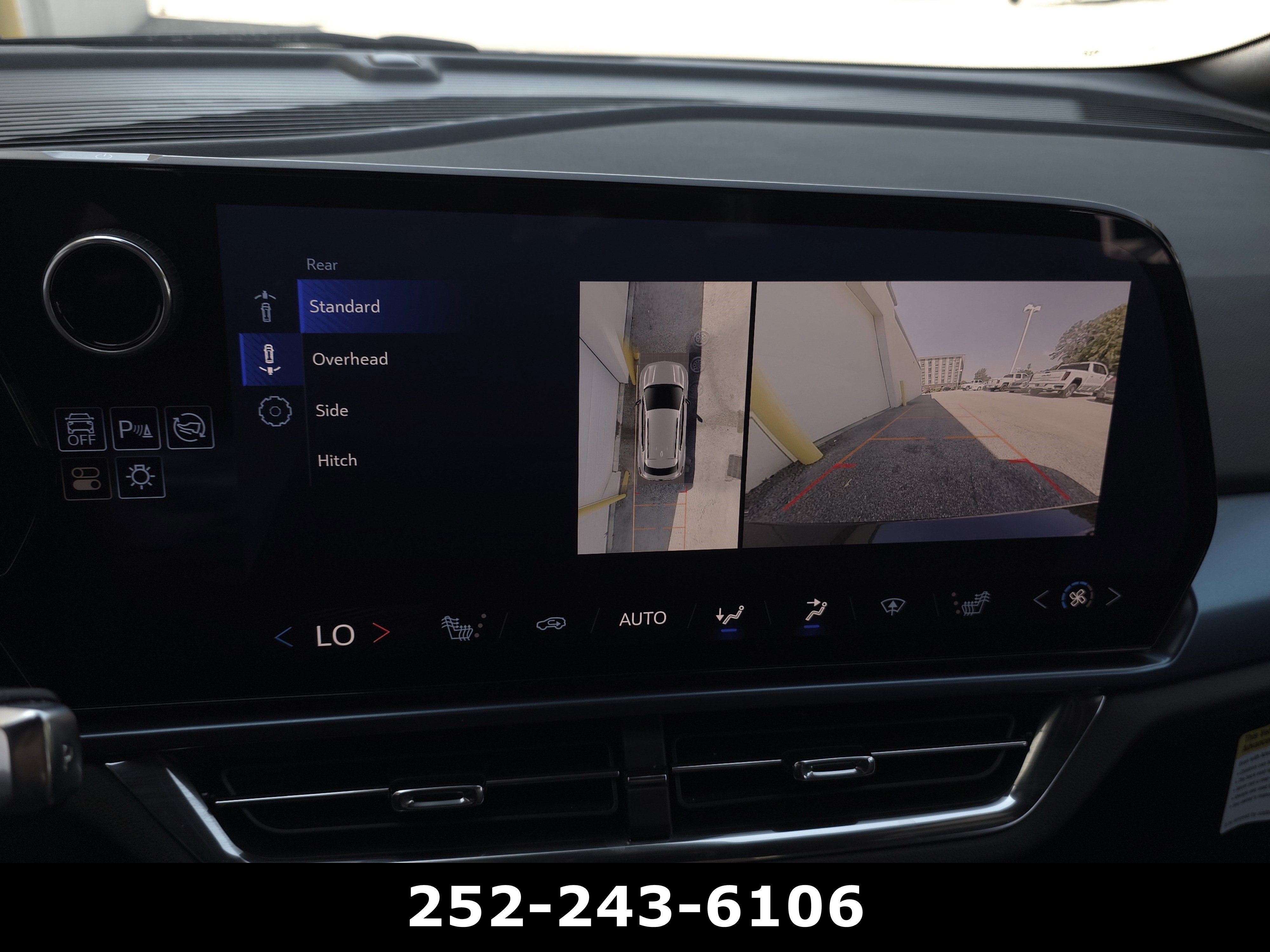Used 2025 Chevrolet Equinox EV LT w/ Convenience Package FWD image 18