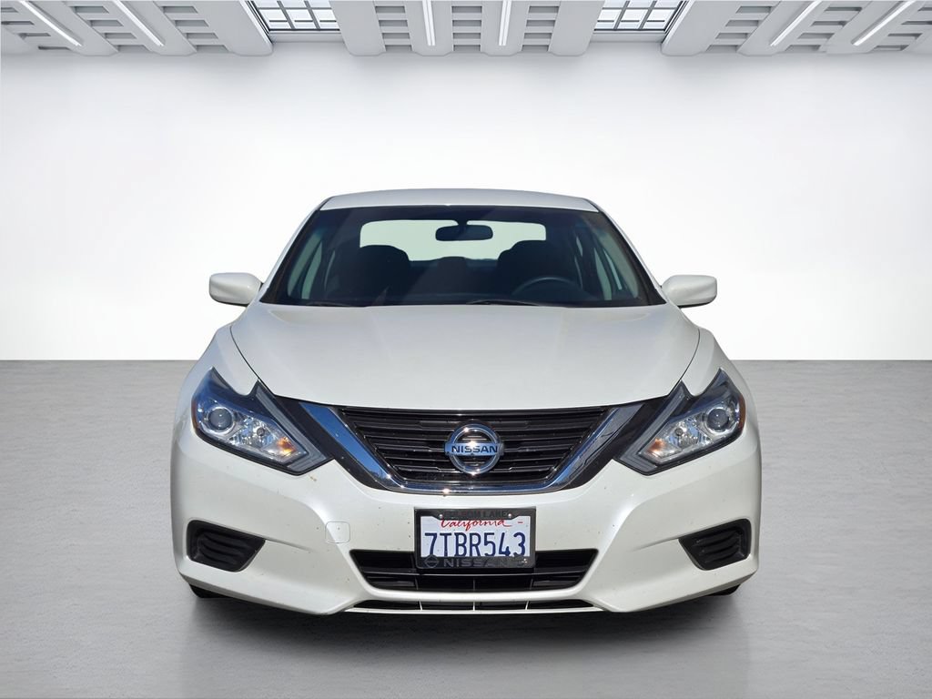Used 2016 Nissan Altima 2.5 S w/ Power Driver Seat Package FWD image 2