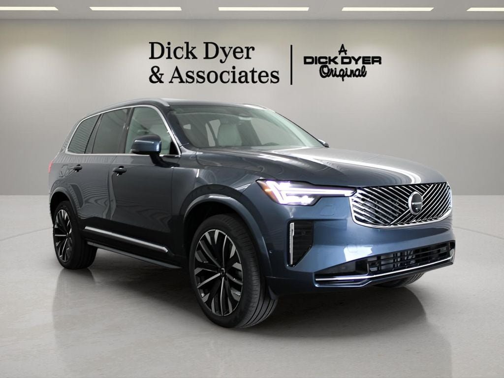 New 2026 Volvo XC90 B6 Plus w/ Protection Package Premier AWD/4WD image 12