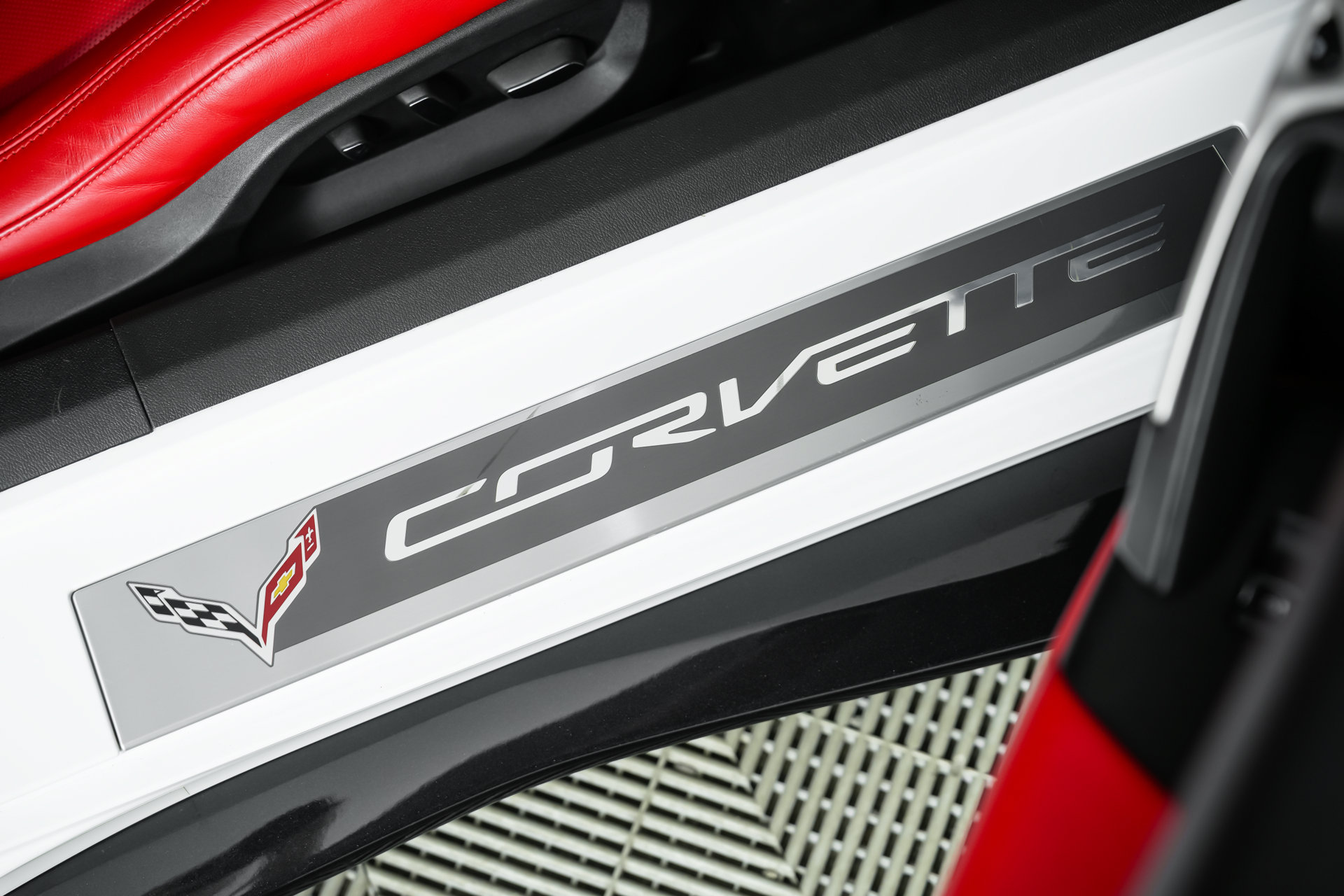 Used 2015 Chevrolet Corvette Z06 w/ 3LZ Preferred Equipment Group RWD image 70