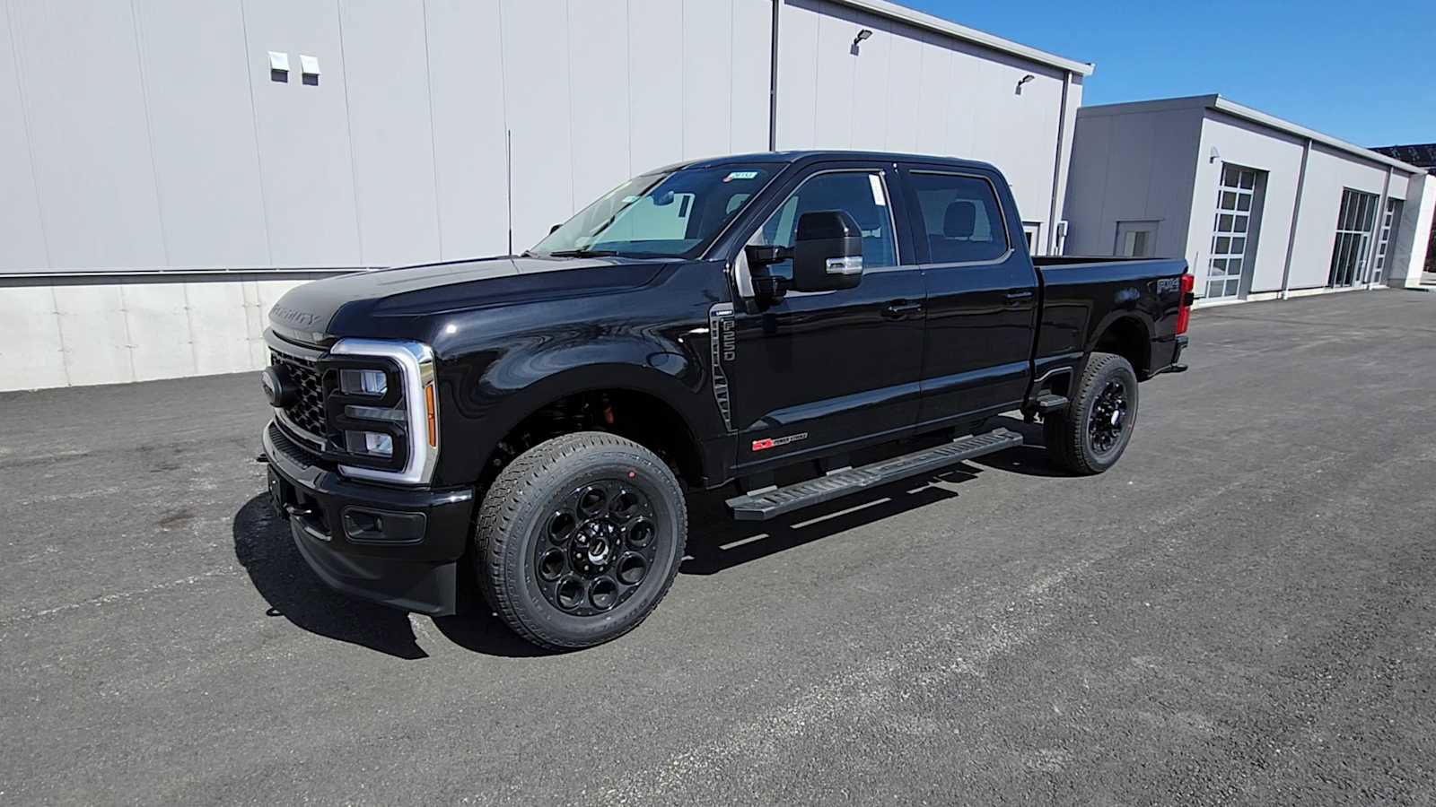 New 2026 Ford F250 Lariat w/ Black Appearance Package image 4