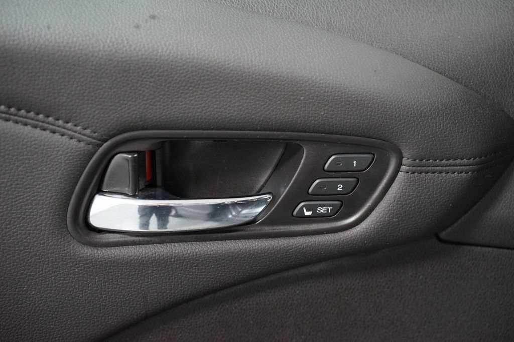 Used 2017 Acura RDX AWD w/ Advance Package image 32
