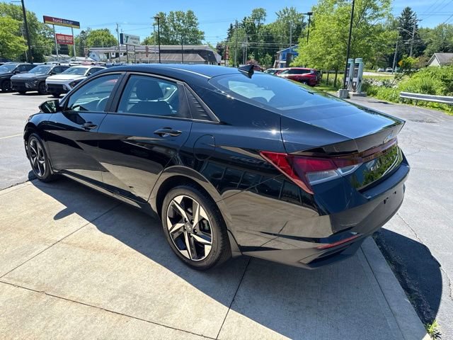 Certified 2023 Hyundai Elantra SEL w/ Convenience Package FWD image 15