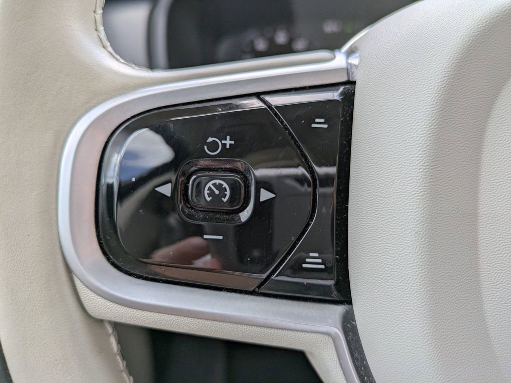 Certified 2022 Volvo XC90 T6 Inscription w/ Advanced Package image 26