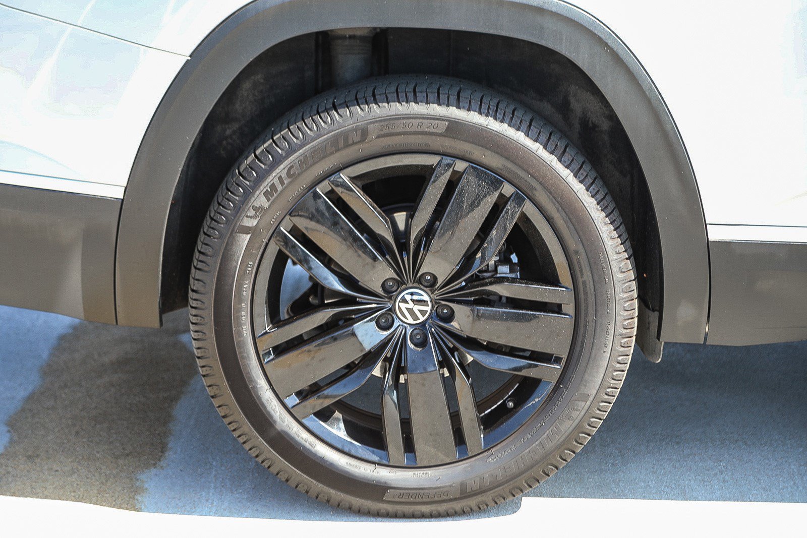 Used 2021 Volkswagen Atlas SEL Premium AWD/4WD image 11