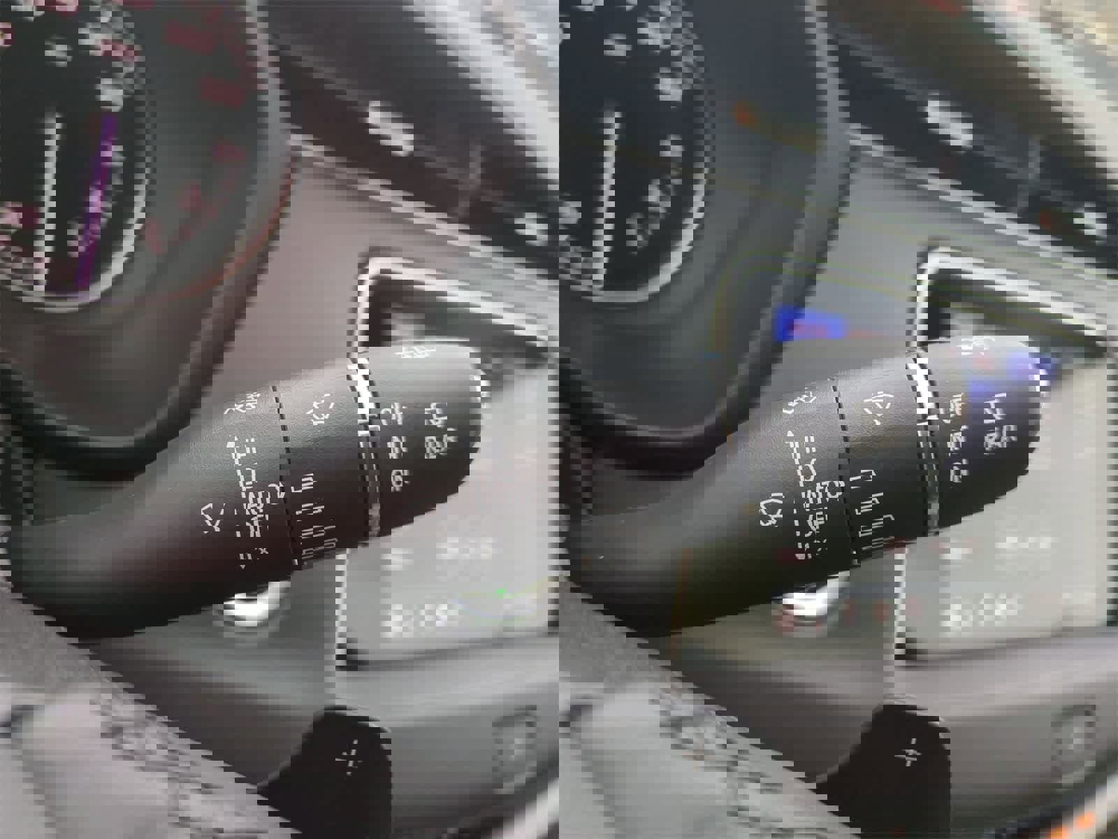 Used 2019 Cadillac XT4 Premium Luxury image 26