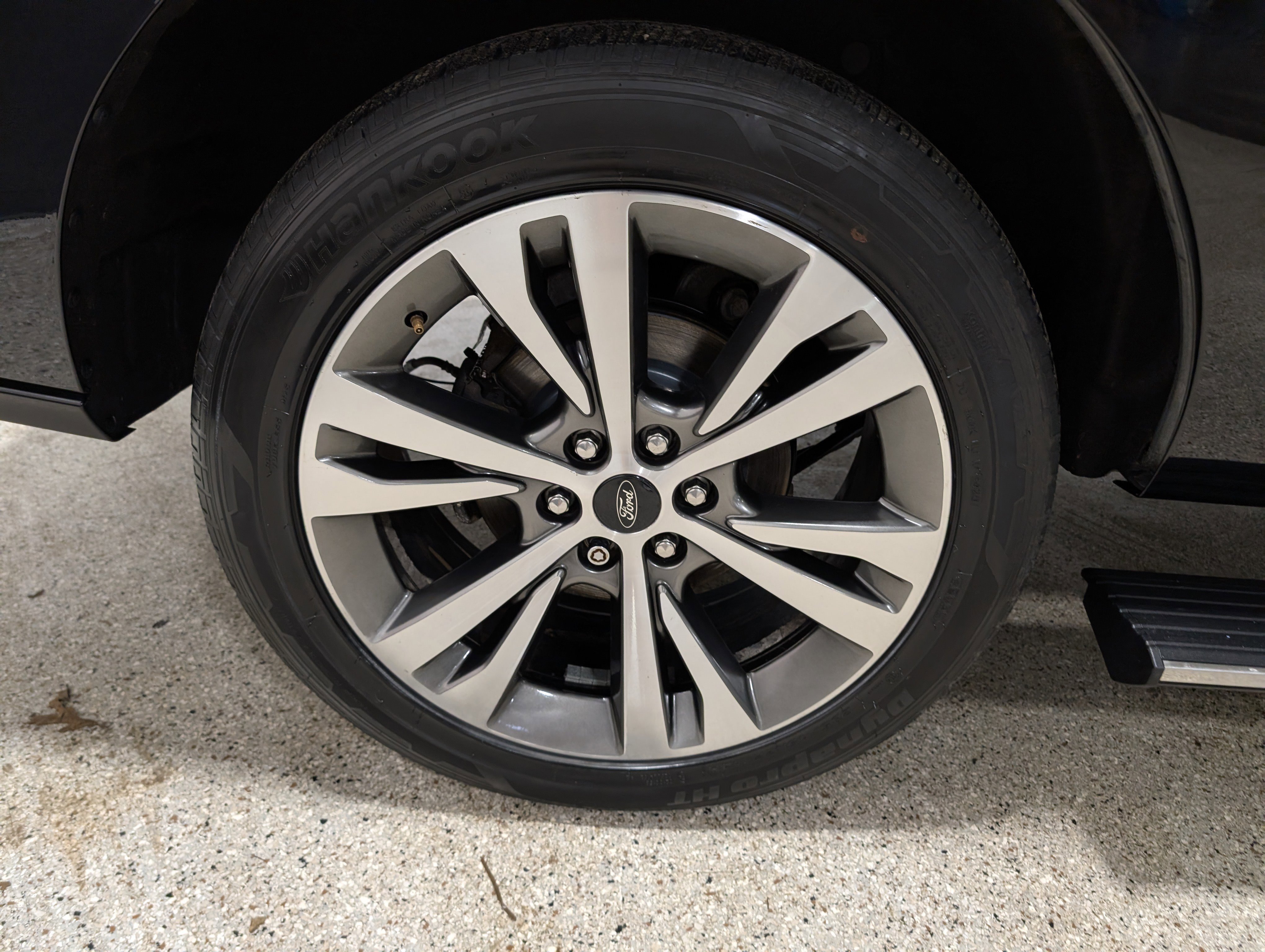 Used 2020 Ford Expedition Platinum image 11