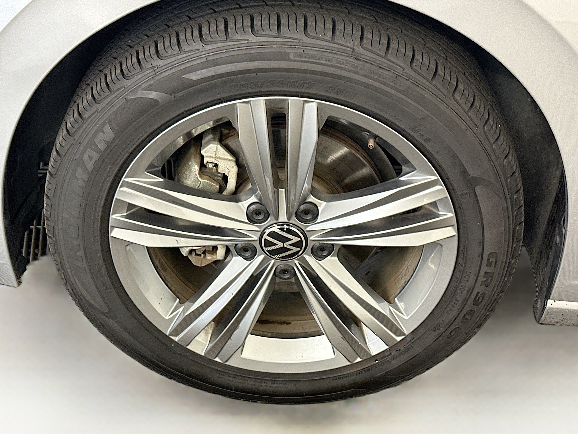 Used 2024 Volkswagen Jetta SE FWD image 34