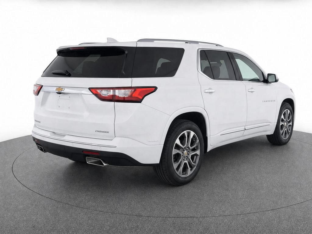 Used 2019 Chevrolet Traverse Premier FWD image 9