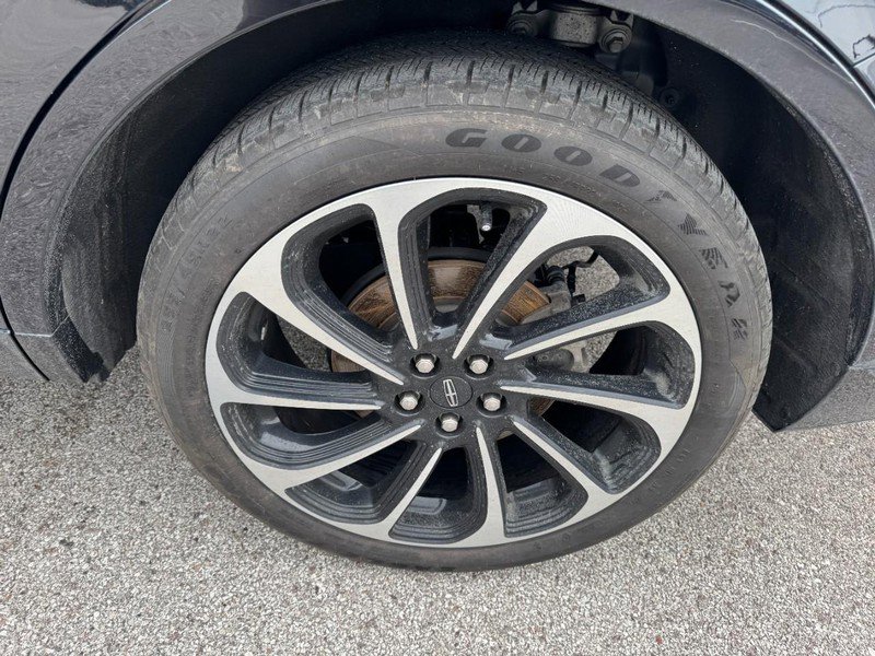Certified 2024 Lincoln Nautilus Black Label image 27