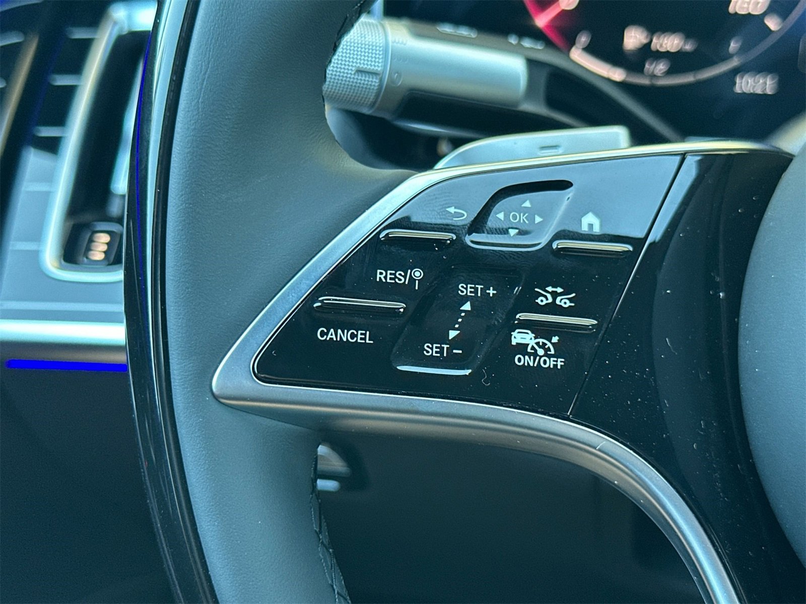 New 2026 Mercedes-Benz S 580e 4MATIC Sedan image 27