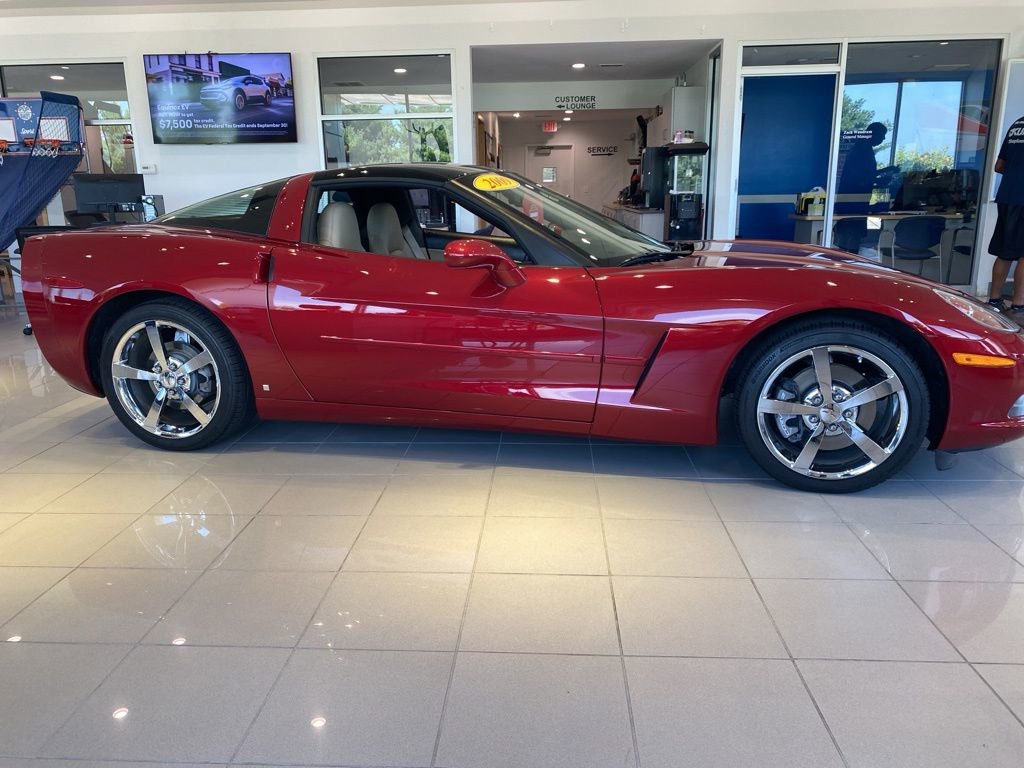 Used 2009 Chevrolet Corvette Coupe w/ Preferred Equipment Group image 3