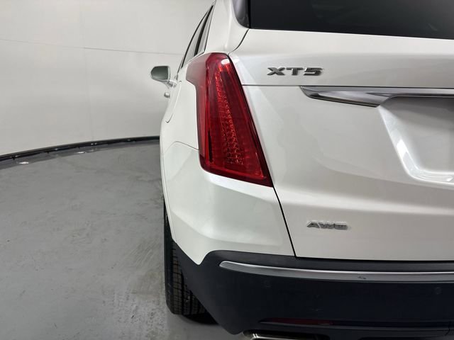 Used 2018 Cadillac XT5 Luxury w/ Driver Awareness Package AWD/4WD image 31