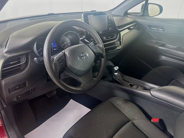 Used 2019 Toyota C-HR LE FWD image 11