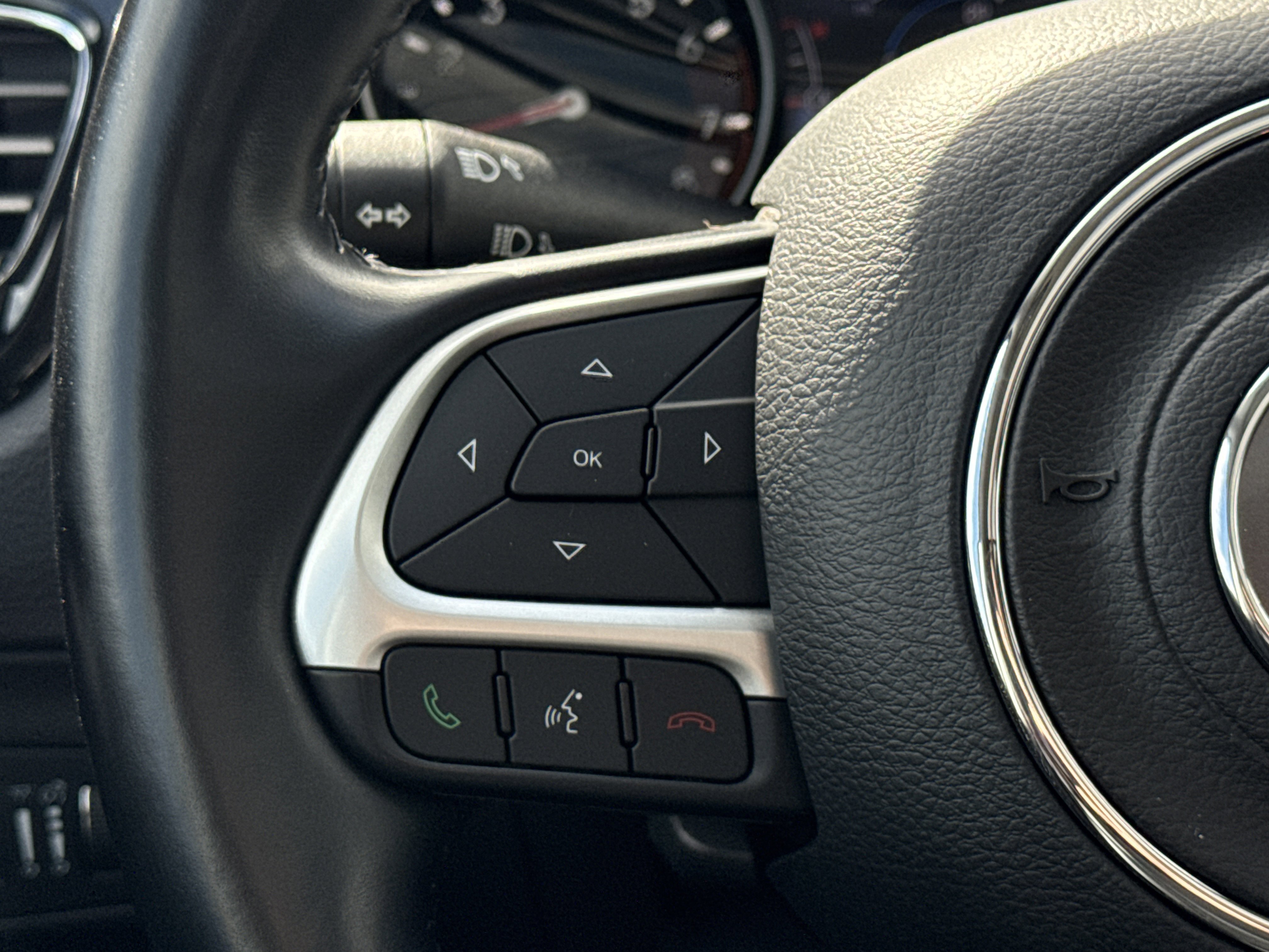 Used 2021 Jeep Compass Latitude w/ Sun and Sound Group image 5