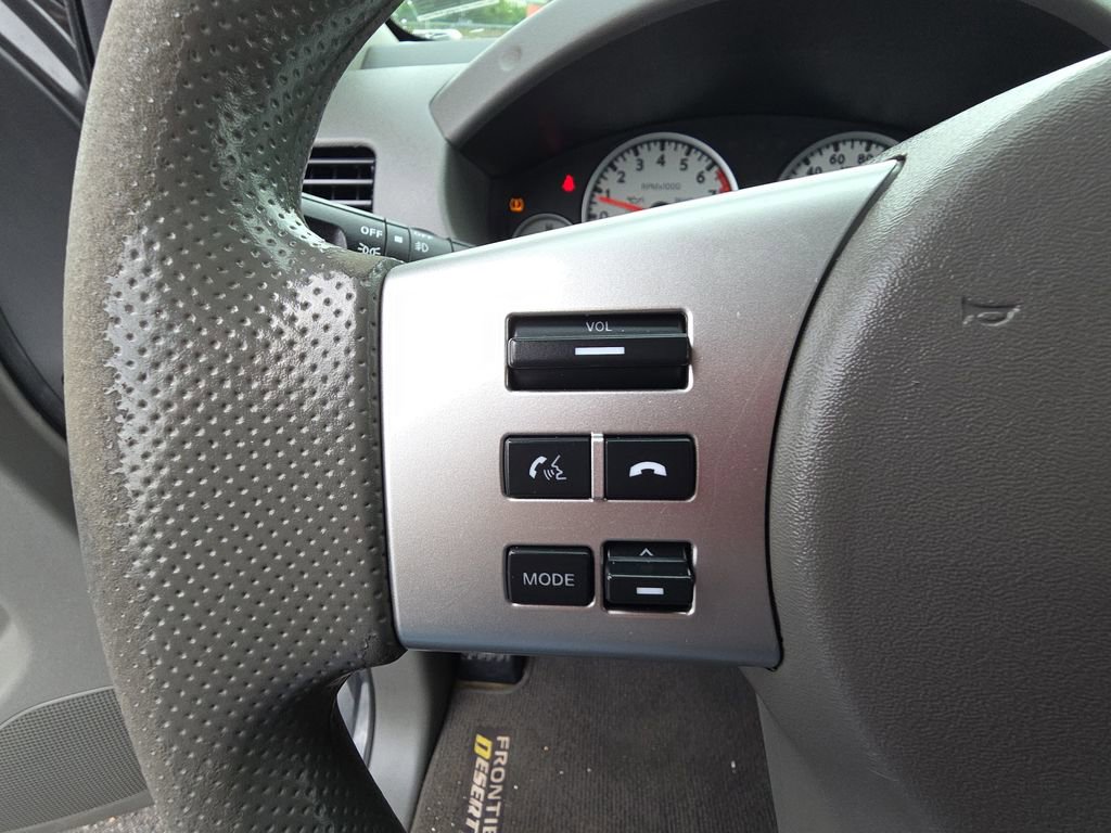 Used 2014 Nissan Frontier Desert Runner RWD image 19