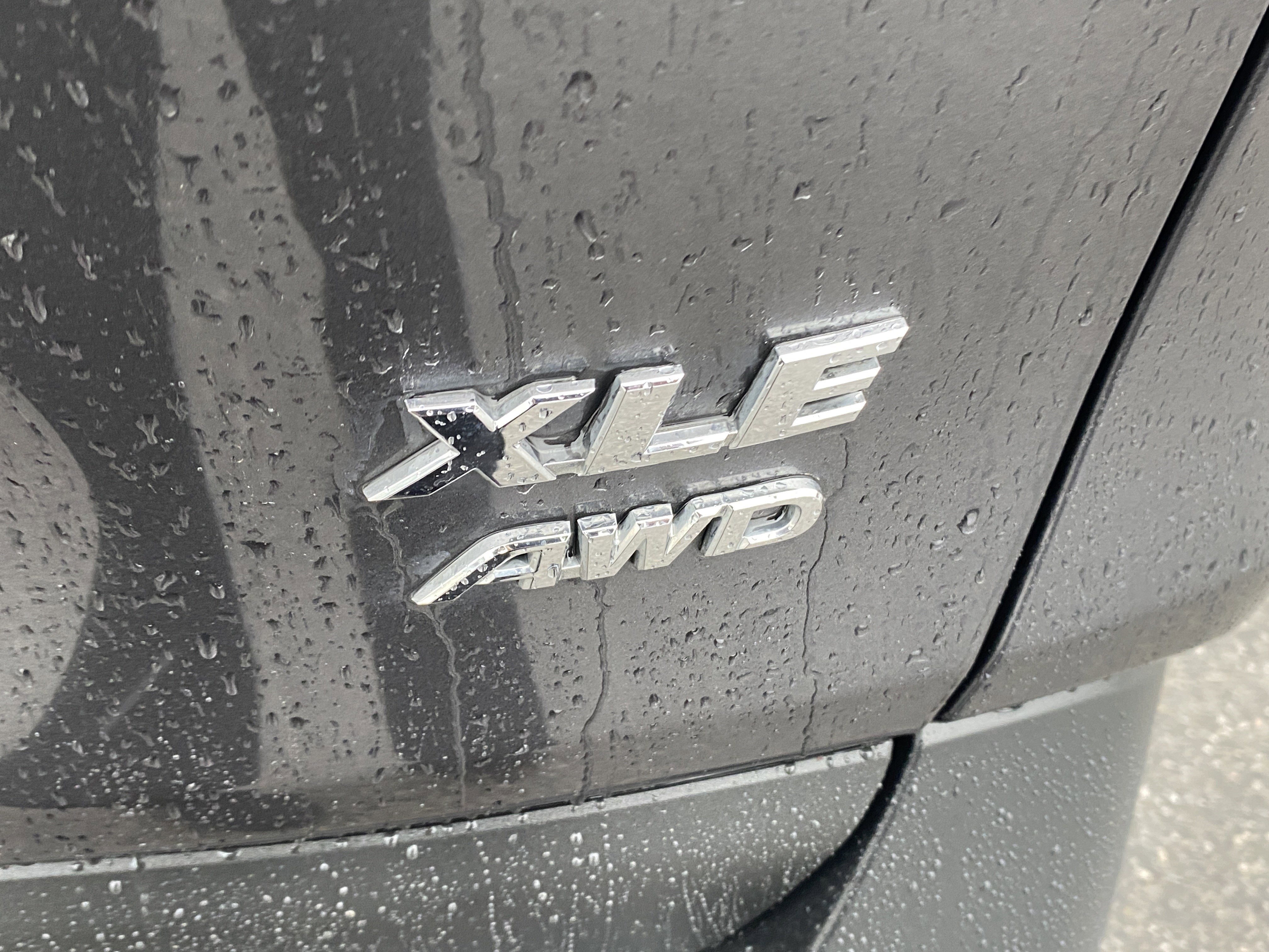 Used 2022 Toyota RAV4 XLE image 27