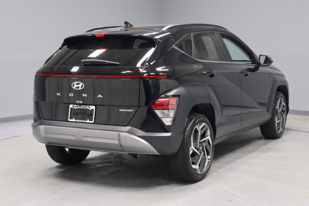 Certified 2026 Hyundai Kona SEL Premium AWD/4WD image 11