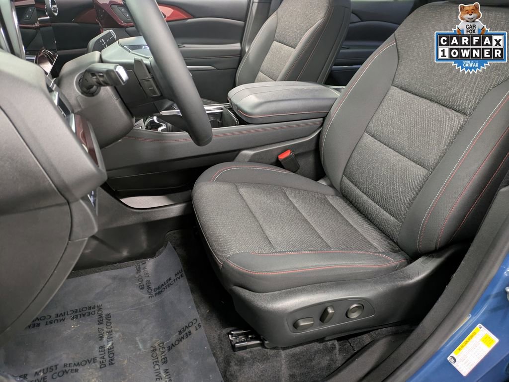 Used 2024 Chevrolet Traverse Z71 AWD/4WD image 11