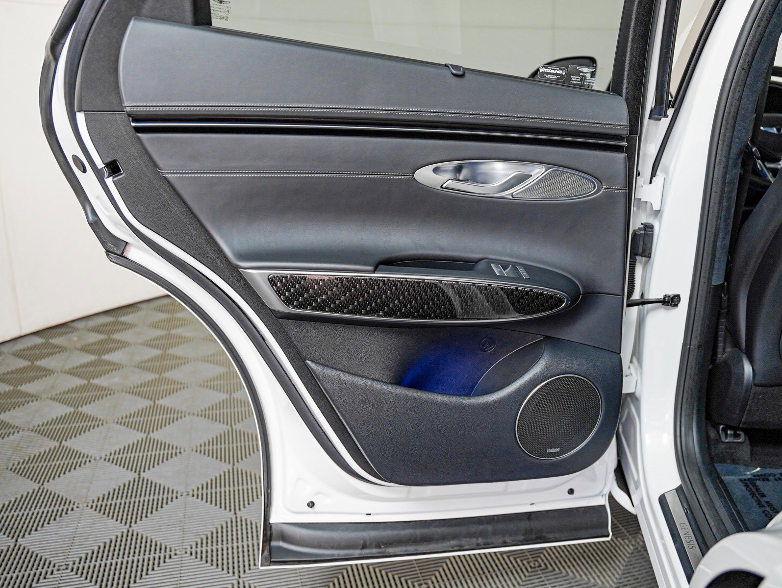 Used 2022 Genesis GV70 3.5T Sport w/ Sport Prestige Package image 26