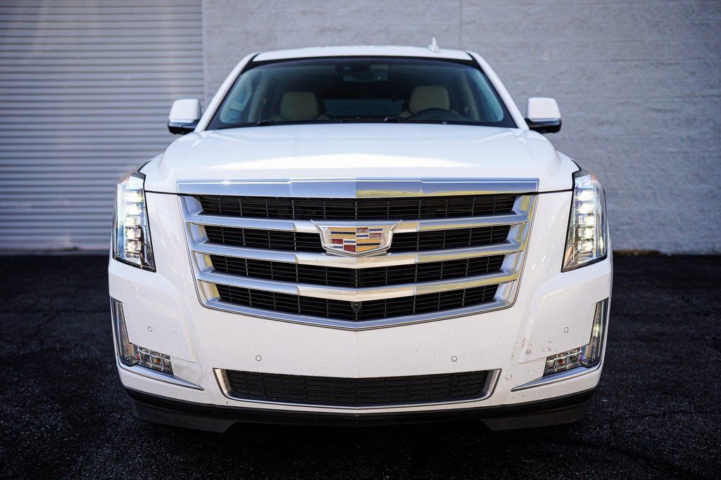 Used 2016 Cadillac Escalade Luxury image 5