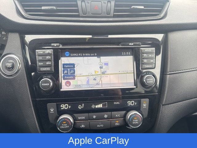 Used 2017 Nissan Rogue SV w/ SV Premium Package image 15