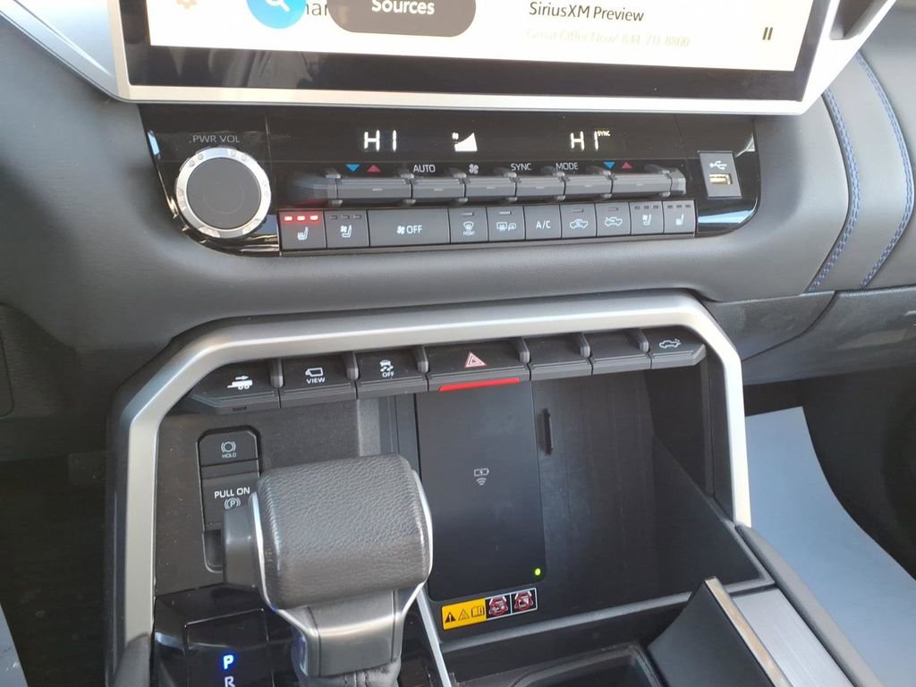 Used 2025 Toyota Tundra Platinum image 17