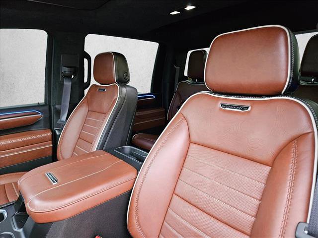 Used 2025 GMC Sierra 2500 Denali Ultimate AWD/4WD image 10